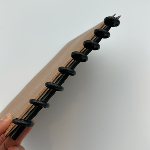 Levenger Circa Leather Foldover Notebook, junior size in saddle color no insert - Picture 8 of 8